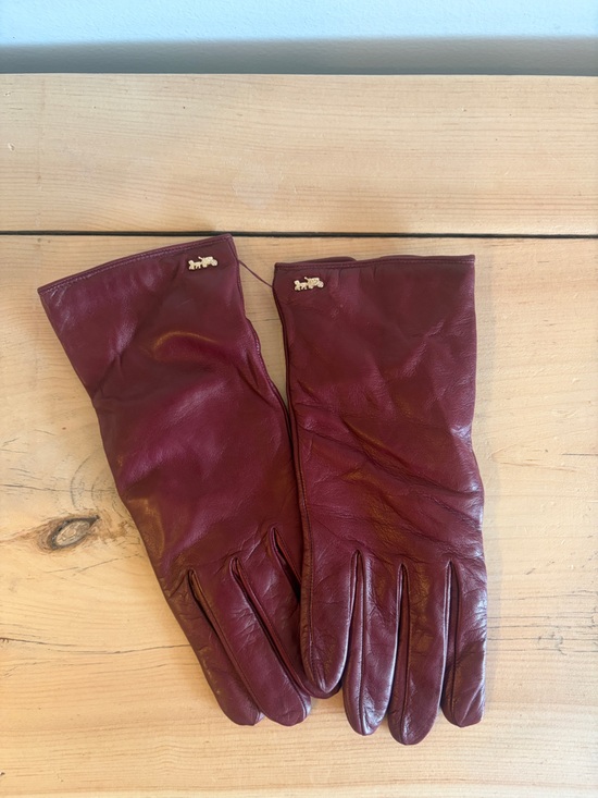 Coach Accessories - Coach Burgundy/dark red Women's leather Gloves